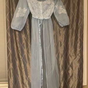 Vintage Lingerie/Night Gowns